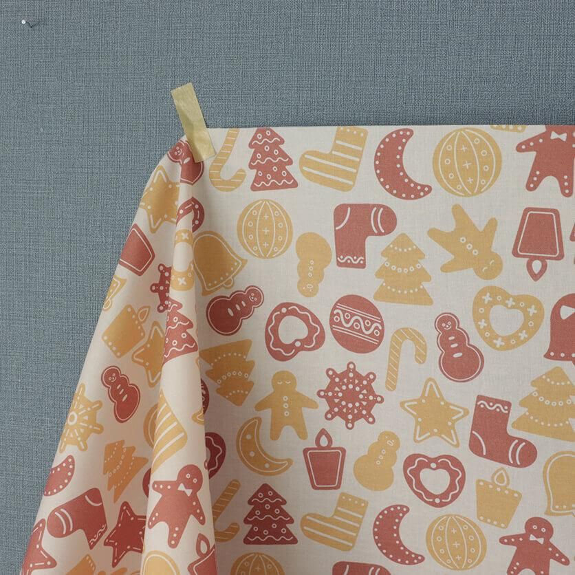 ジンジャーブレッド（ピンク）クリスマス柄- 布・生地の通販サイト