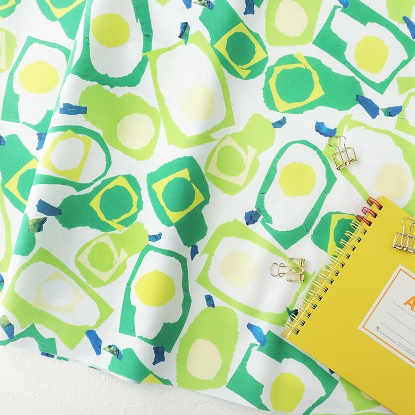 あぼかど アボカドたち（ホワイト）野菜柄- 布・生地の通販サイト