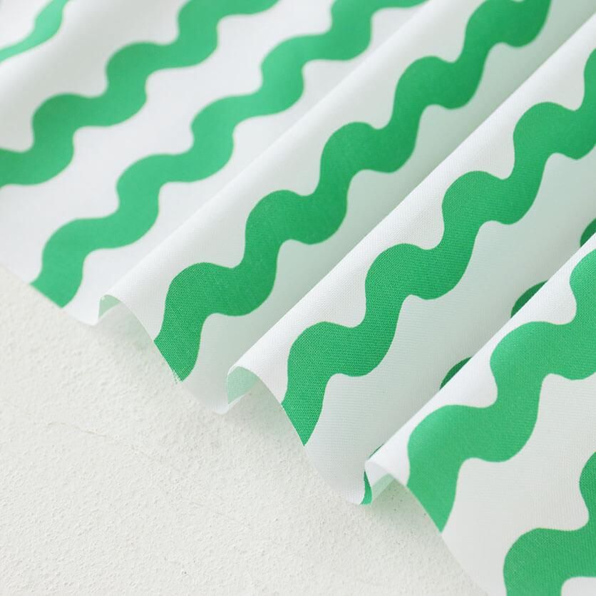 うねうねストライプ（サボテングリーン）ストライプ柄- 布・生地の通販