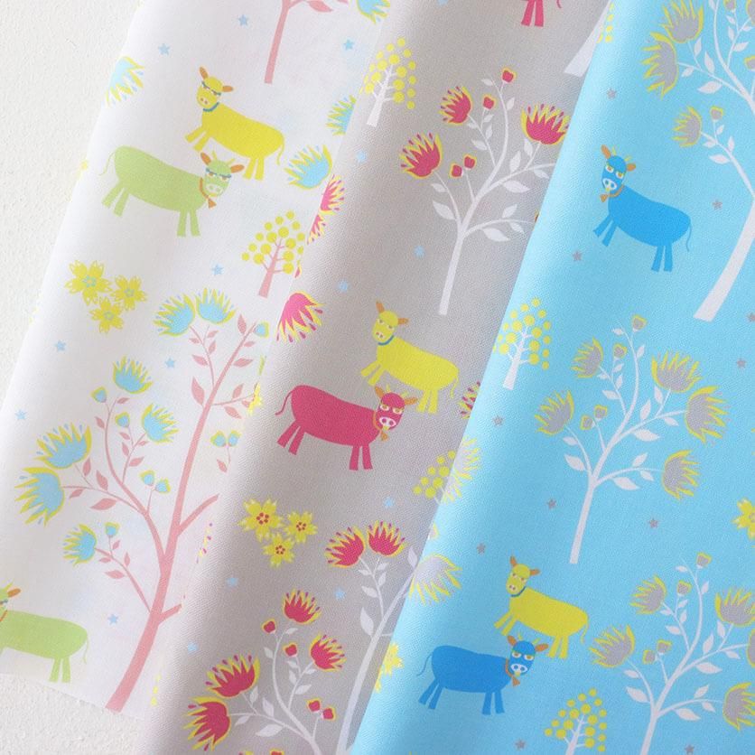 森の中の牛（ラテ）牛柄- 布・生地の通販サイト：nunocoto fabric