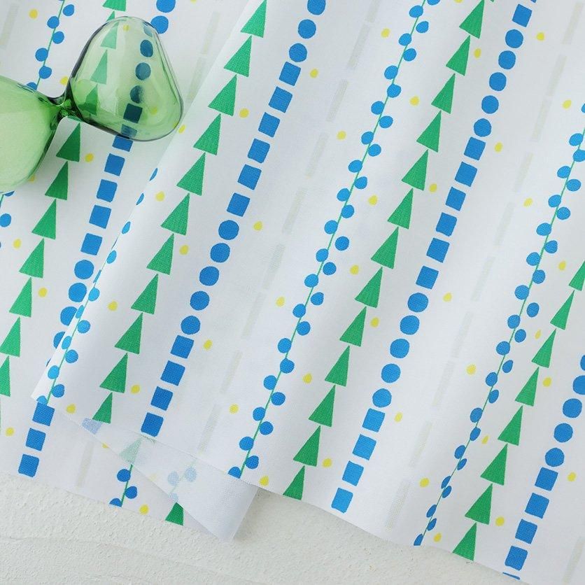 おさかなさかなさかなたち（アイスブルー）魚柄- 布・生地の通販サイト