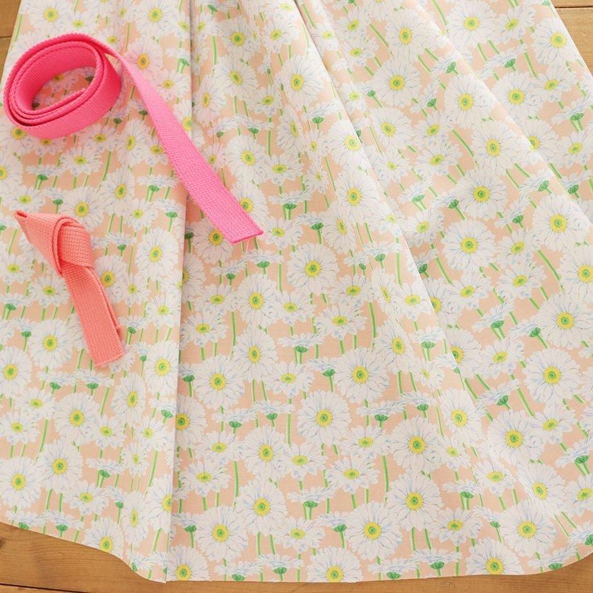 ガーベラ （mini・コーラルピンク）花柄- 布・生地の通販サイト