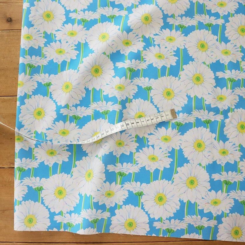 ガーベラ（big・セルリアンブルー）花柄- 布・生地の通販サイト