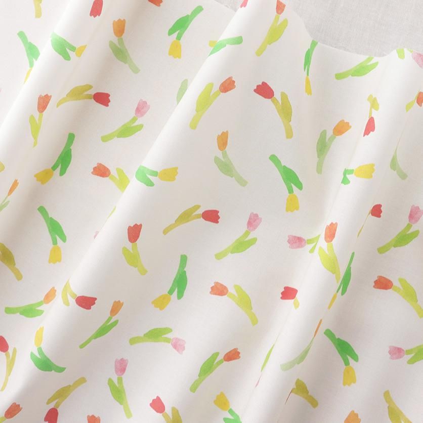Spring Tulips チューリップ(エクリュ)花柄- 布・生地の通販 Spring Tulips チューリップ(エクリュ)花柄- 布・生地の通販