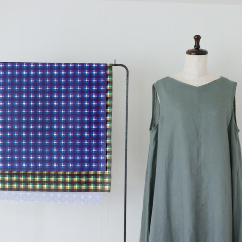 カラー、デザイン確認用 指定したカラーを元に、最近のデザインで使われている色の