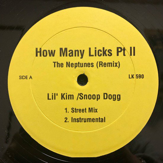 Lil' Kim / How Many Licks Pt II (The Neptunes Remix) b/w Queen Bitch Pt II (Remix)