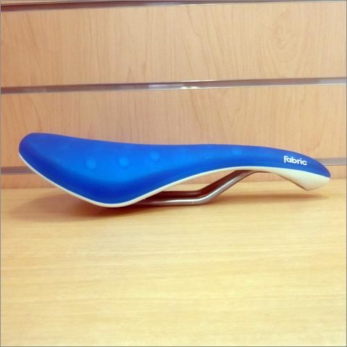 fabric(ファブリック) CELL RADIUS ELITE SADDLE ブラック