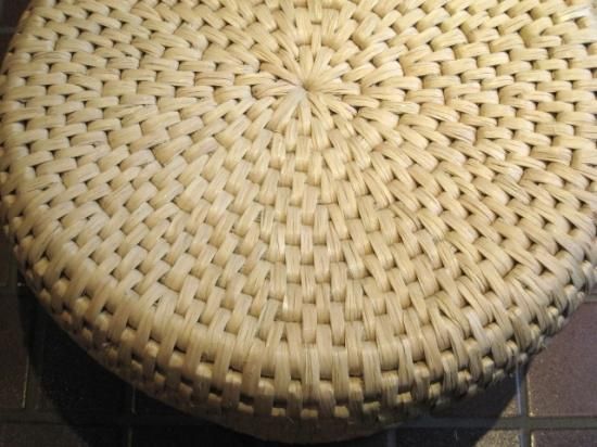 昭和レトロ　おひつ入れ　藁いずみ(稲わら製)古道具 わらいずみ | 勝藁 オンラインストア