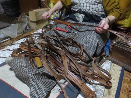 乾燥山ぶどう蔓2kg セット。　7-014 楽天市場】【山葡萄蔓バッグ・山ぶどう蔓バッグ・山葡萄つる