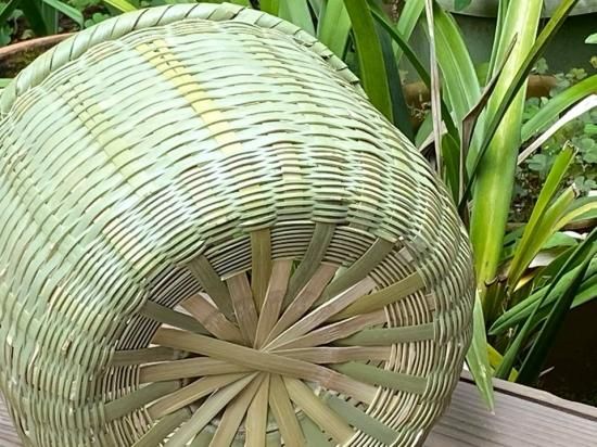 竹製手付き篭（大）湯かご（深）菊底編