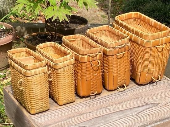 竹製磨き釣りビク（角）穴あき篭蓋付（小）釣り篭 経年変色