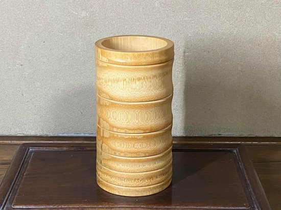 すす竹で作成した手作りの花器 - インテリア小物