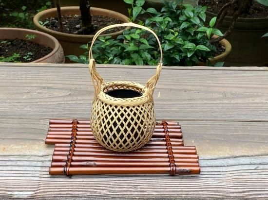 竹かご　花器　希少価値有り すみれ（白）花器 花かご 晒竹 白竹