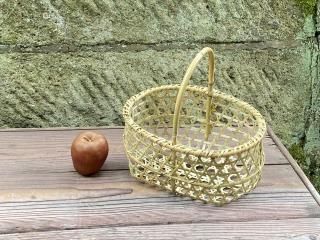 根曲がり竹手付き篭 - 竹細工/木工品/籐製品 藤倉商店 成田山 根曲がり竹手付き篭 - 竹細工/木工品/籐製品 藤倉商店 成田山