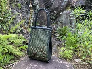 美品✨籐製 かごバッグ 黒いハンドル付き　内布付き 楽天市場】3type籐の手編みハンドバッグ 手織り 手作り 籐編み