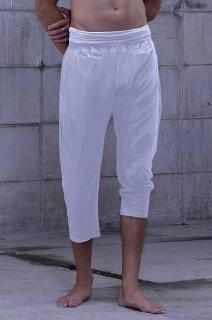 D31.Close fitting pants