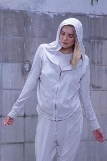 V28.Large hoodie
