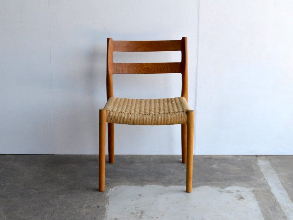 Chair (2) /No.84