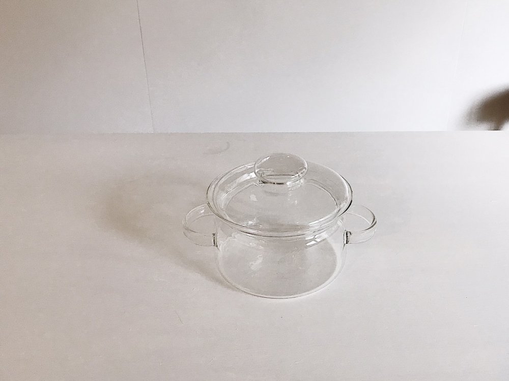Ǯ Glass pot