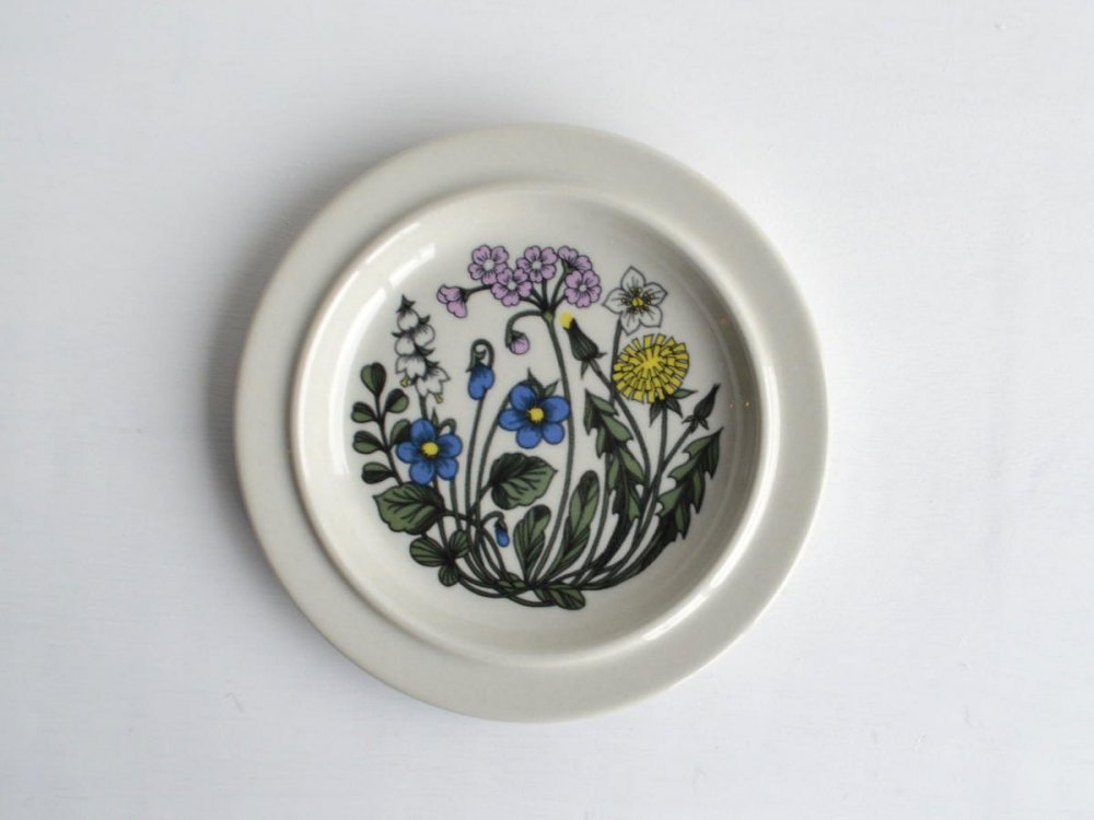 Plate (M) /Flora