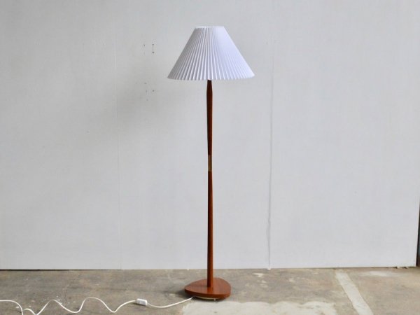 Floor lamp (12)