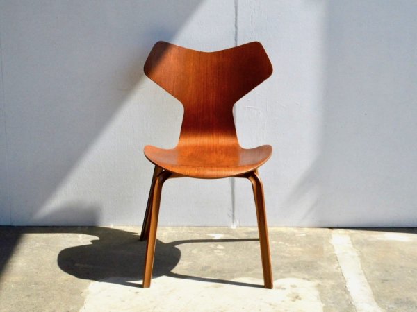 Chair (1) / 4130