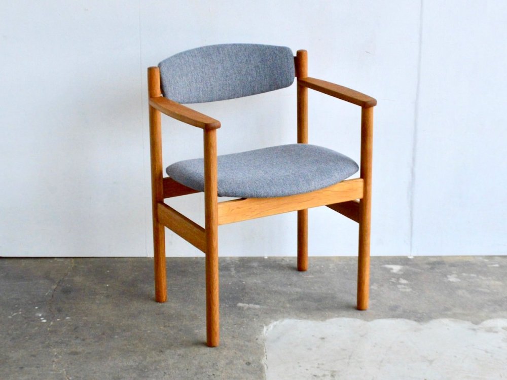 Arm Chair /J86