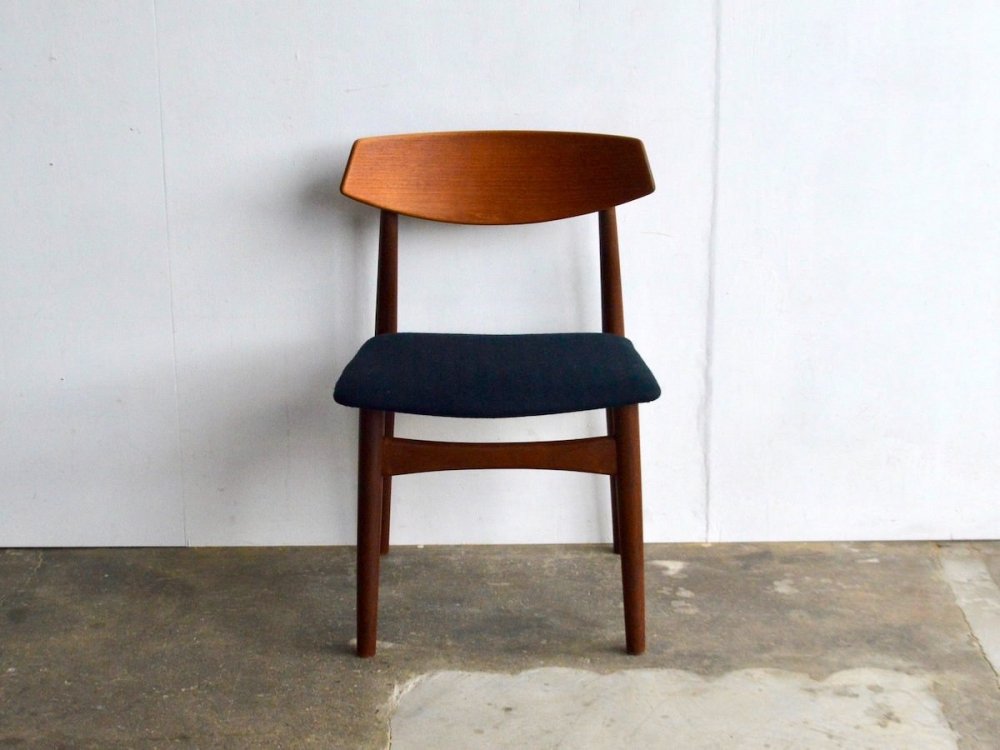 Chair(2)