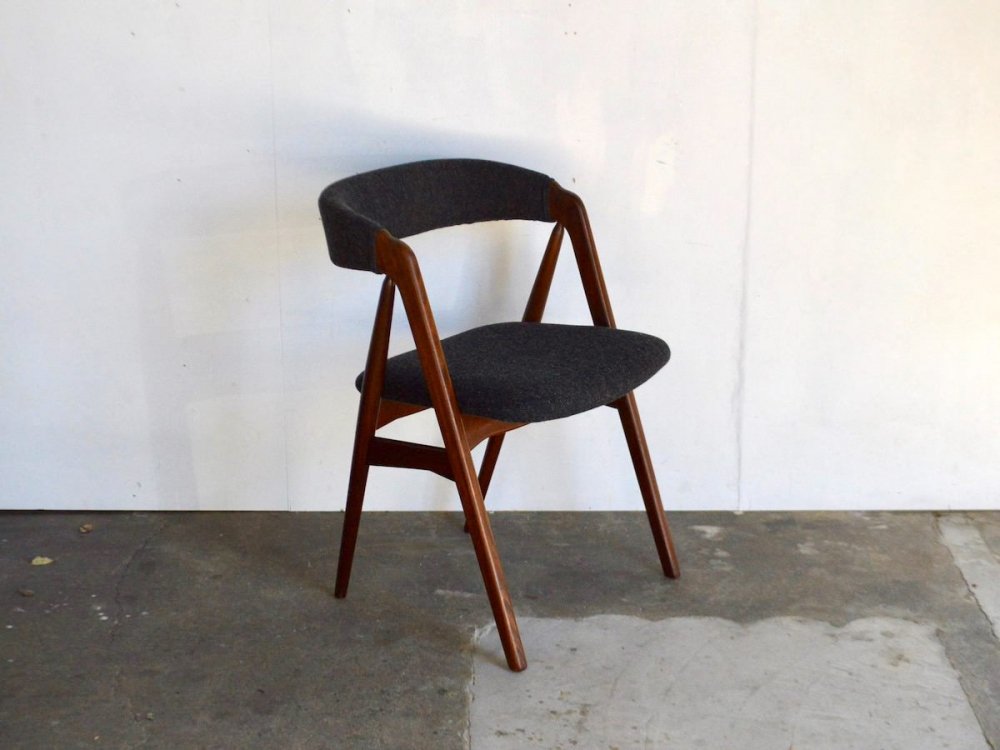 Chair (1)