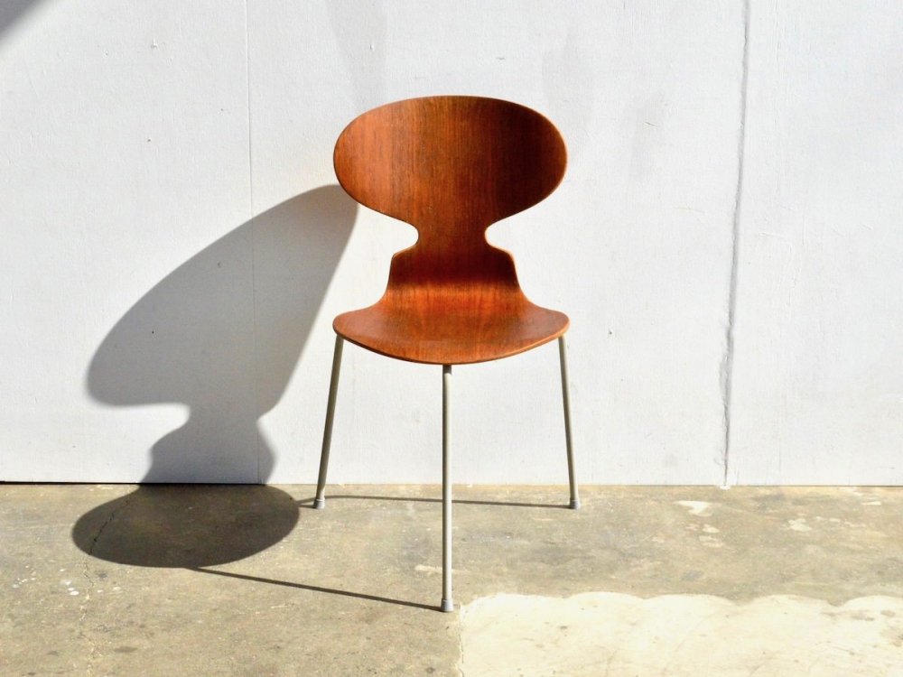 Chair / Model 3100