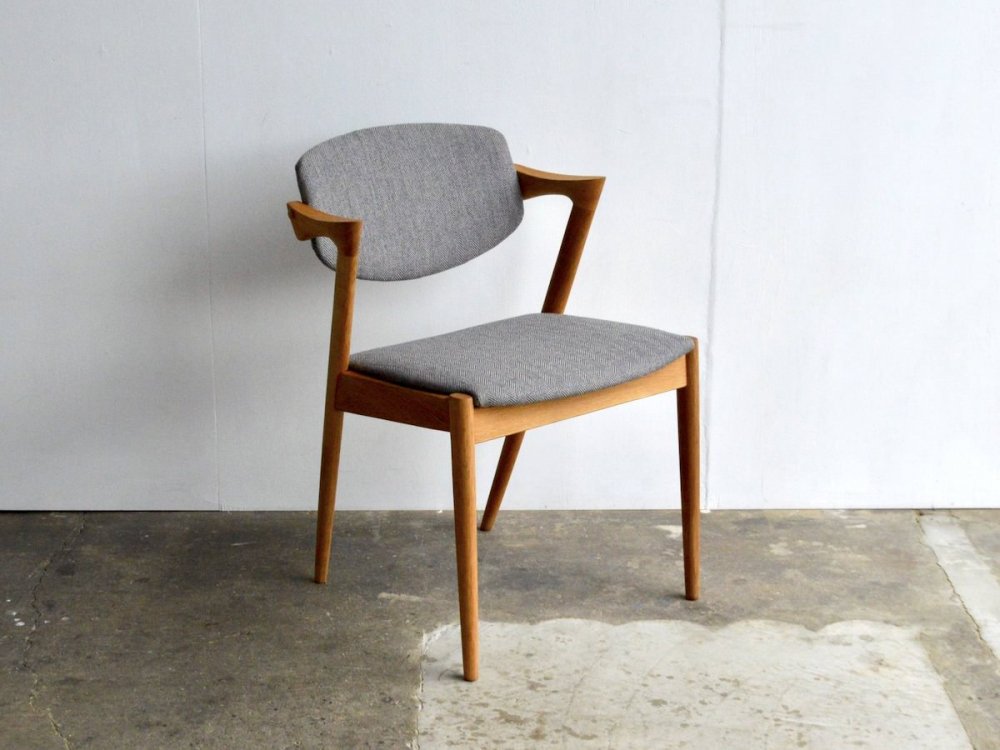 Chair (1) / No 42