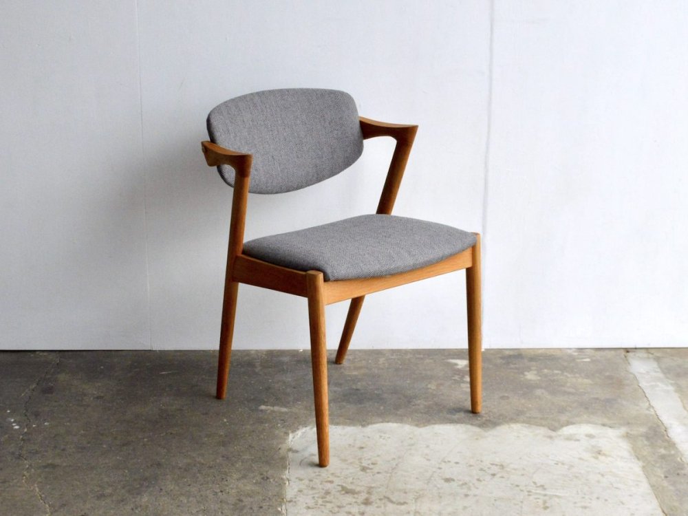 Chair (2) / No 42