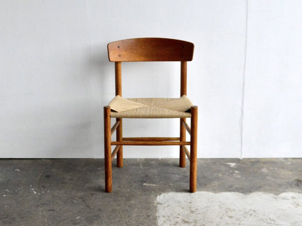 Chair (1) / J39