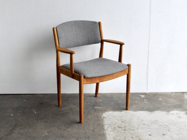 Arm Chair (1) / J62