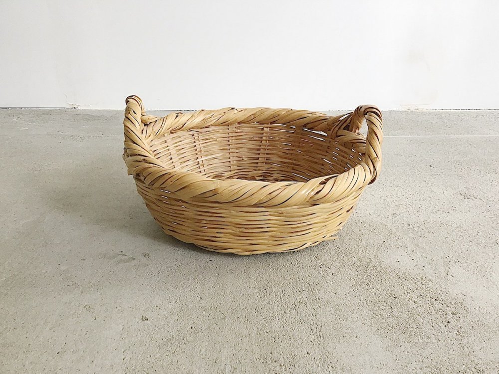 Basket  ( 4 )