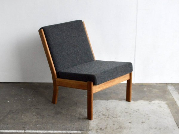 Easy Chair (1)