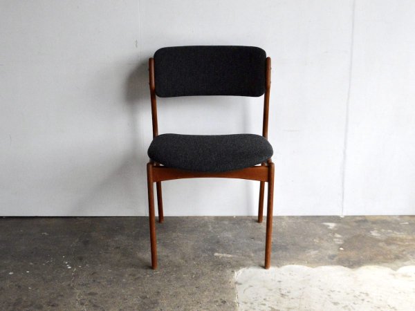 Chair (2) / Erik Buch