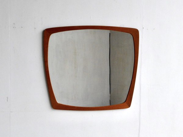 Mirror (14)