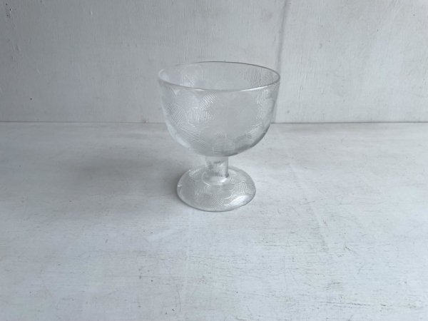 Glass Bowl  /  Miranda