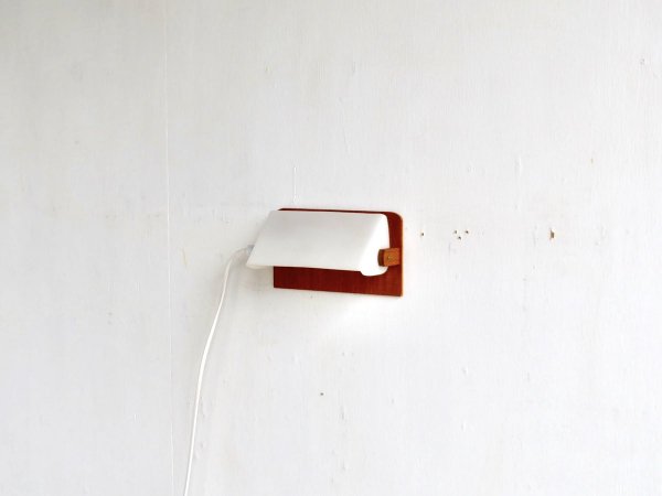 Wall Lamp (114)