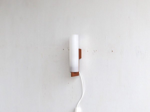 Wall Lamp (118) / LUXUS