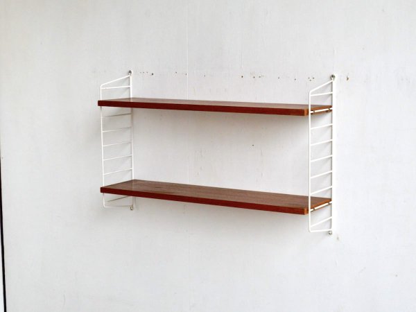 Wall Shelf (75) / String