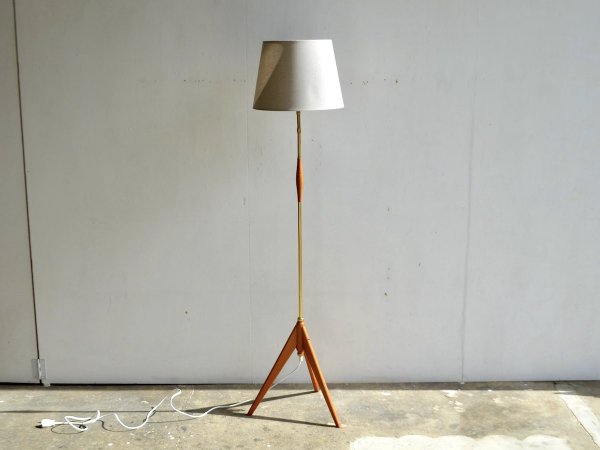 Floor Lamp (58)