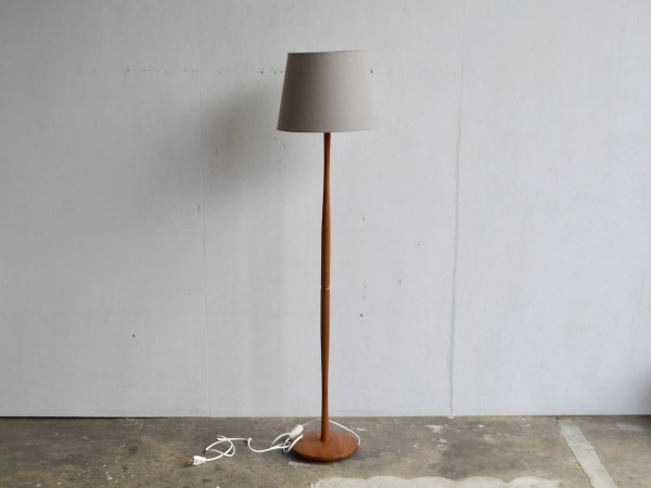 Floor Lamp (64)