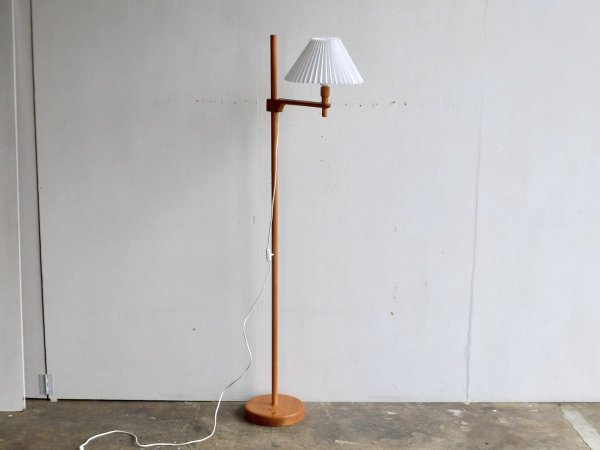 Floor Lamp (66)