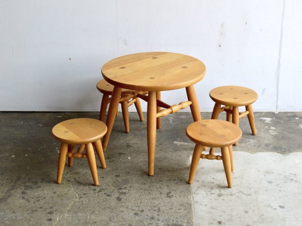 Table Stool set / Erik Hoglund
