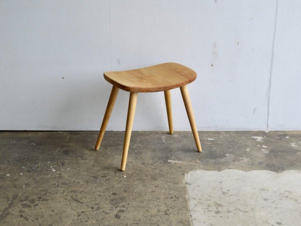 Stool (86) / Yngve Ekstrom