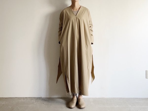 Original vneck long dress   /  ١