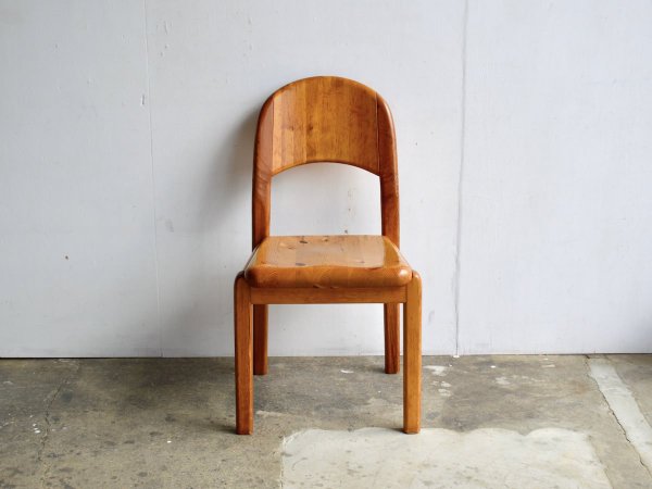 Chair (4) / Dyrlund