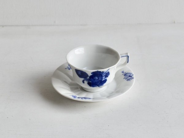 Coffee Cup & Saucer / Blue Flower
